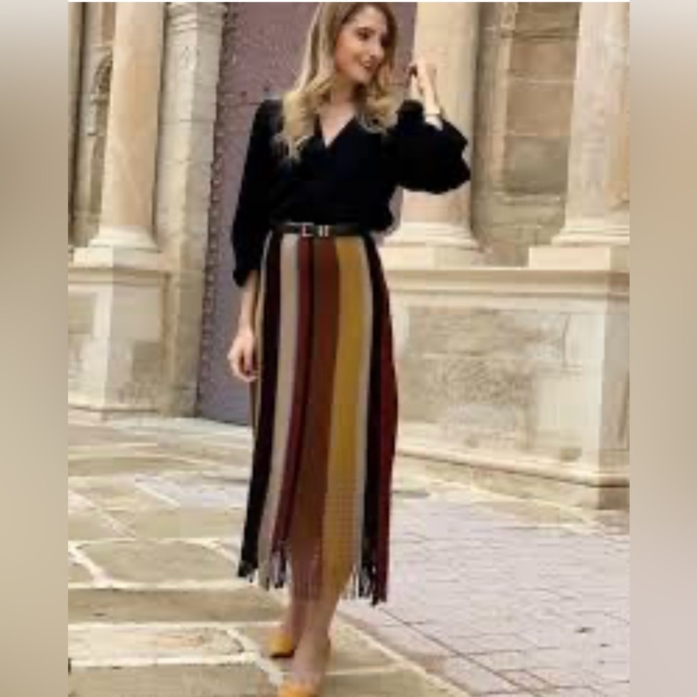 NEW Zara Fringe Knit Midi Skirt
